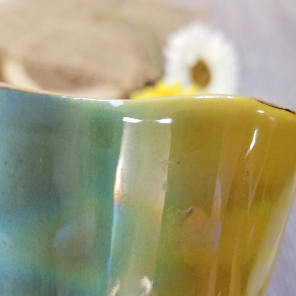 ๐HP๐Stunning Italian rainbow luster glaze vase๐ - Picture 14 of 16